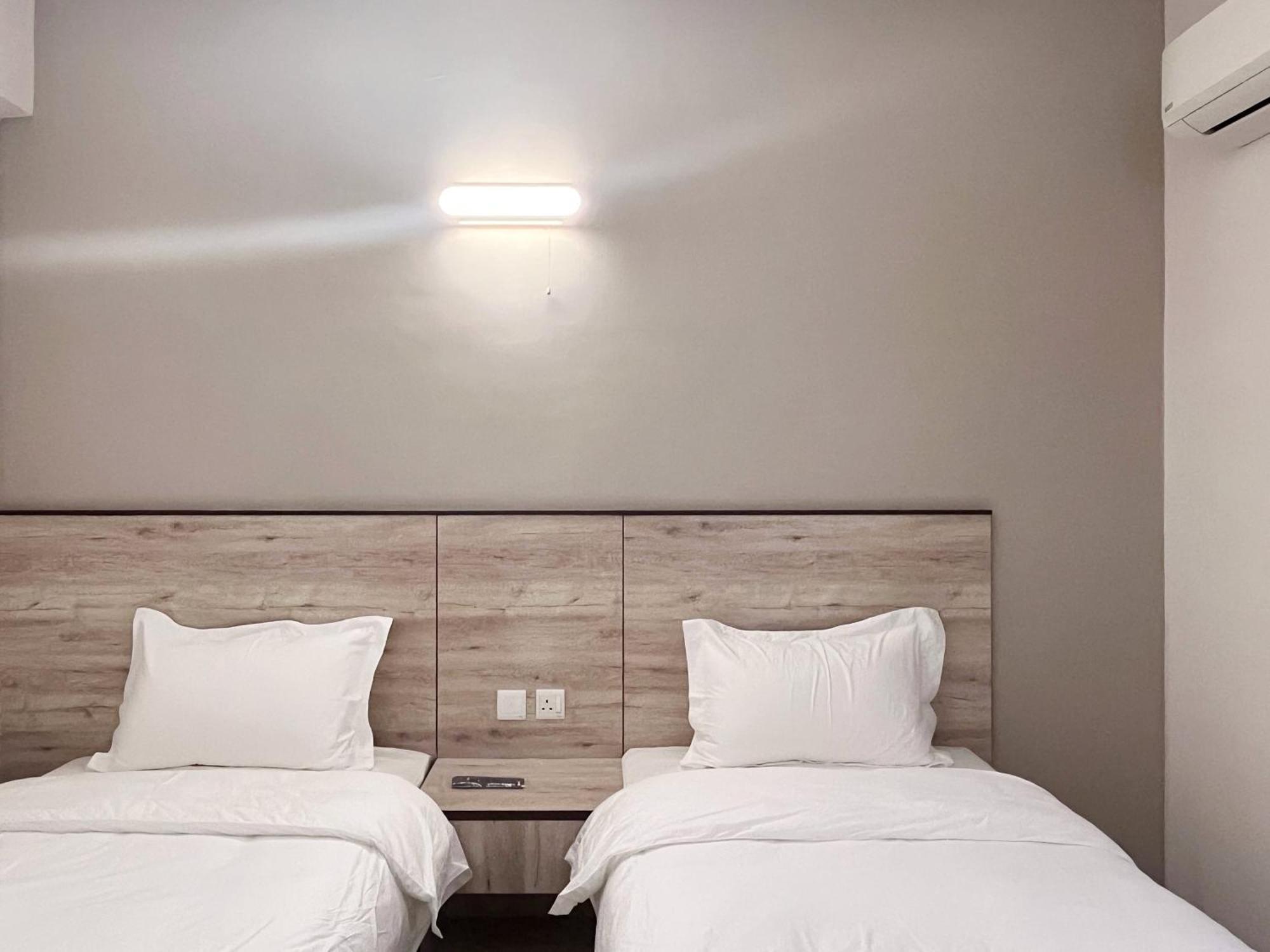 Vilana Hotel Арау Екстериор снимка